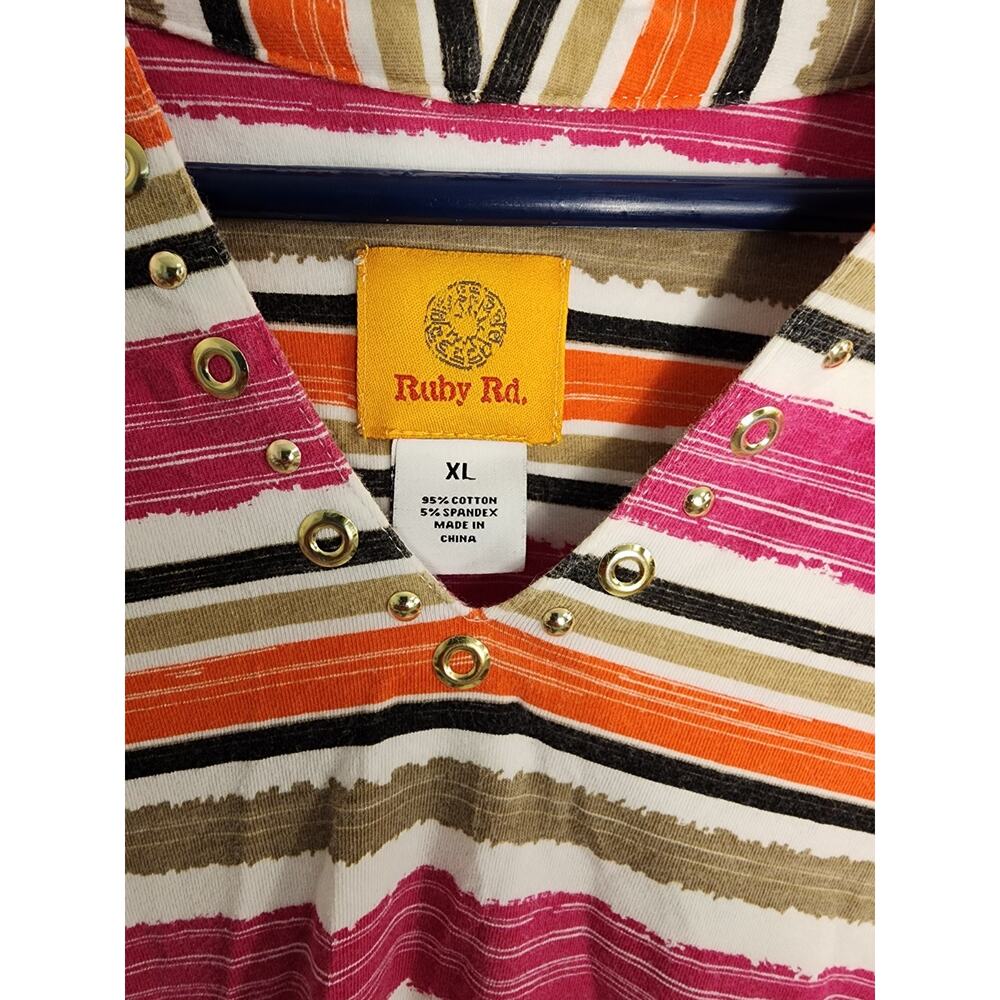Ruby Rd Abstract Colorful Top XL - Picture 5 of 6